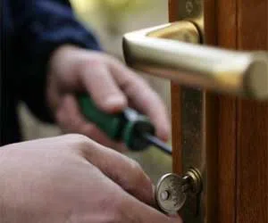 Lock Safe Services Orange, CA 714-983-9057 - lock-change